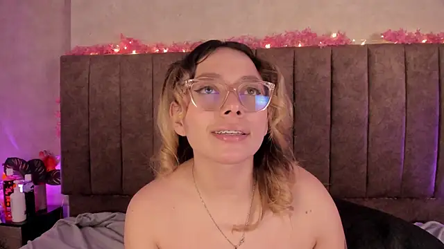 LanaMills_ webcam