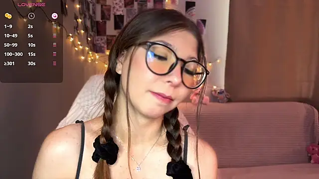 LillyyLilith live sex cam