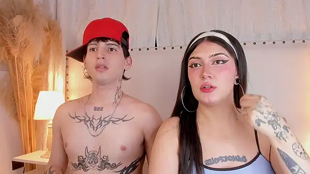 sett_and_gwen live webcam