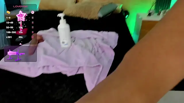 annie_princess_18 webcam