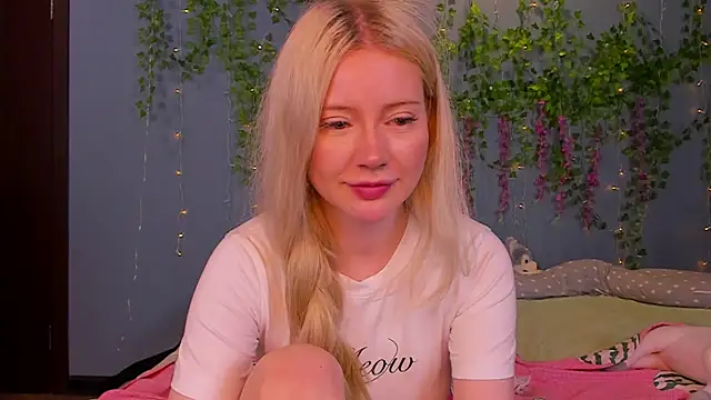 Lillie_Berry webcam