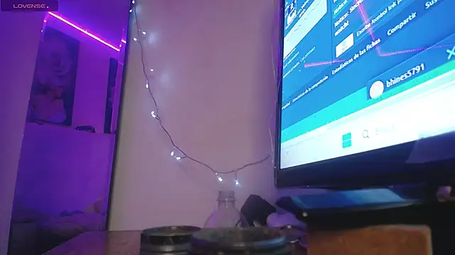 kylievoosx webcam