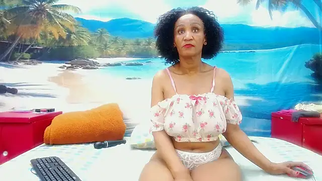 KARLASKYYxx webcam