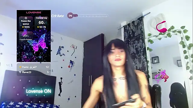 Penelopee22cm webcam