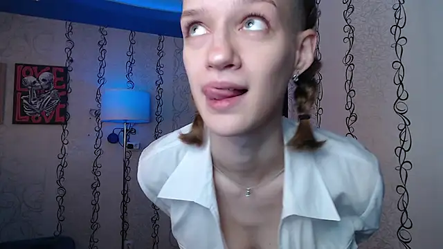 Chrissy_Joyful live cam on StripChat