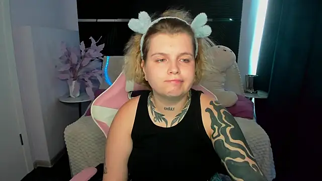 Eva_Starfire_