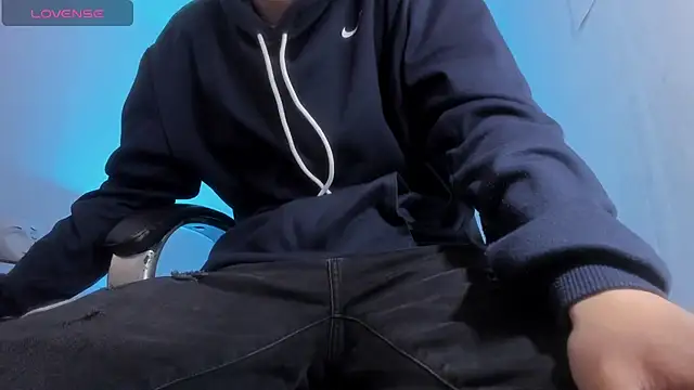 FrannBoy live cam on StripChat