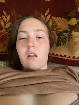 SweetyCute7 live webcam show
