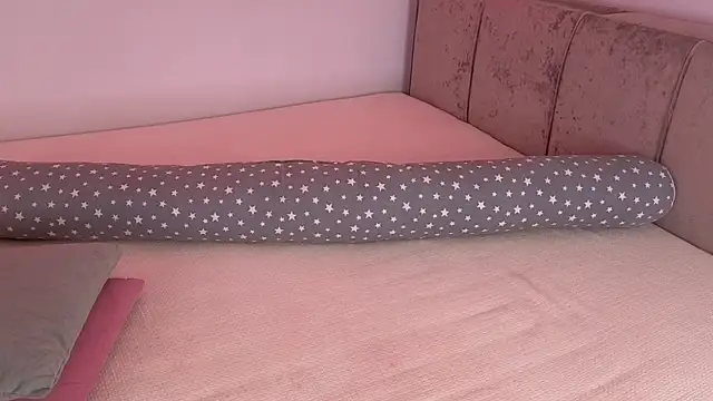 BluEyesKate webcam