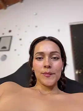 Miss-Abbii live cam on StripChat