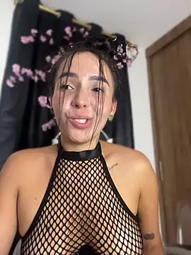 ScarletDarkMuse live webcam show
