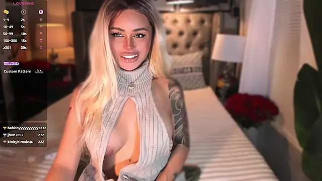 ParisianDoll live webcam show