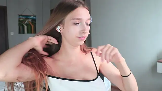 Your_Alisaa webcam