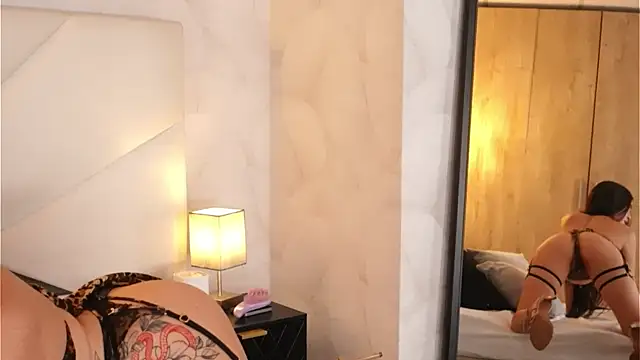 NicoleeNash webcam