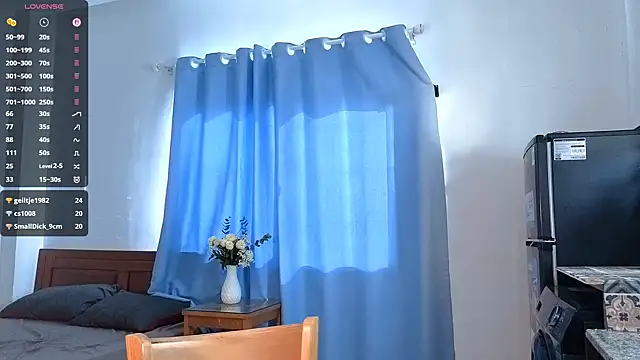 DustiZuchowski webcam