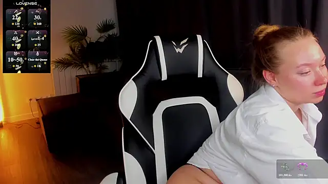 Coraline_Clark webcam