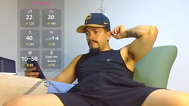 Keiviid live cam on StripChat