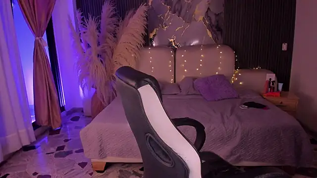 SarahCastro1_ webcam