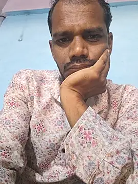 Daddyishere_19 webcam