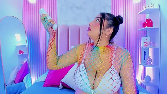 ArianaRougee webcam