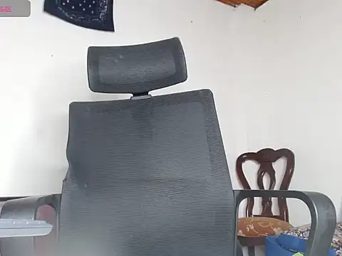 Scarlett_crastrawberry webcam