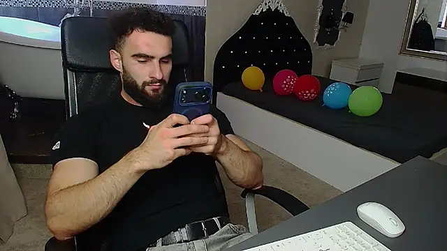 micahlane (M young) - I'm prepairing for bodybuilding contest
