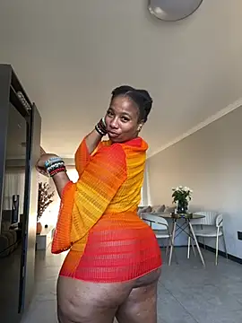 CurvyDesire1