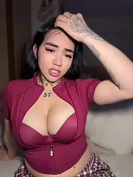Nickiiiii webcam