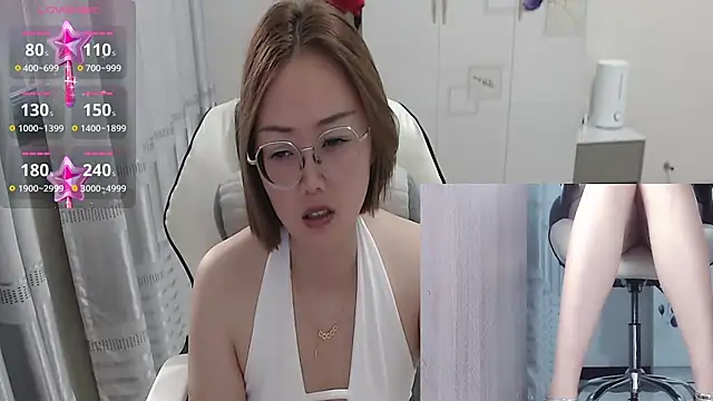-orange_ webcam
