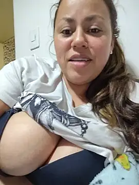 camila-titis webcam