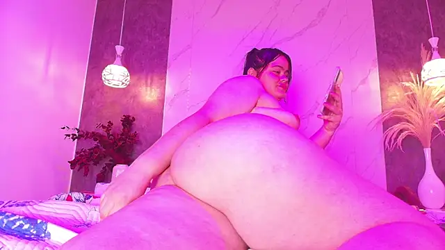 Vicky-Mooree webcam