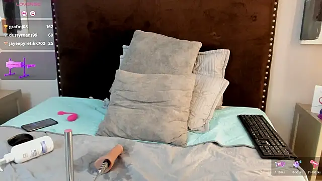 kattt_cut webcam