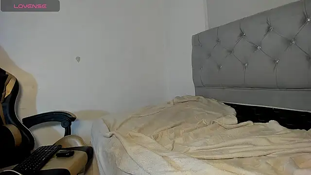 Angelasex18 webcam