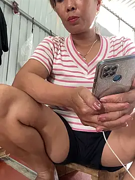 Linaannn live webcam show