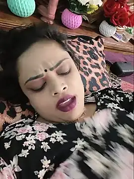 Beauty-3 live webcam show