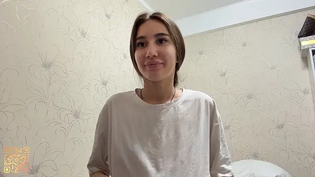 NamiLoon live webcam show