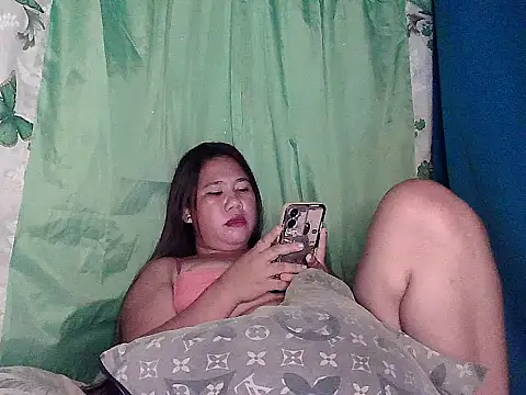 Islandbabe22 live webcam show