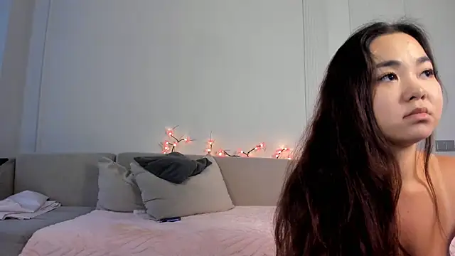 mei_noir webcam