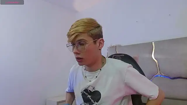 Ian_tay1 live cam on StripChat