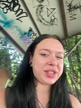 AlishaOfThorns webcam