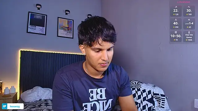 Leo_Savage_ webcam