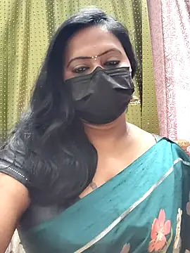 Meera_mia live webcam show