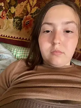 SweetyCute7 live webcam show