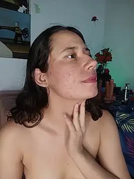 lovely_kitt live cam