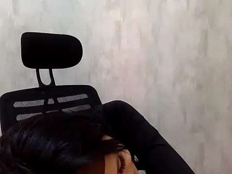 Sexyasianlady19 webcam