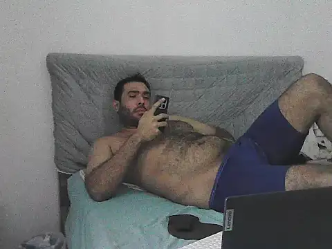 alphalatinobearx webcam