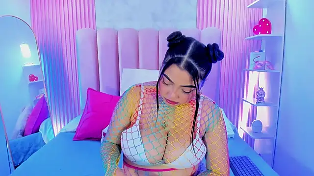 ArianaRougee webcam