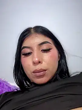 ariella_lov webcam