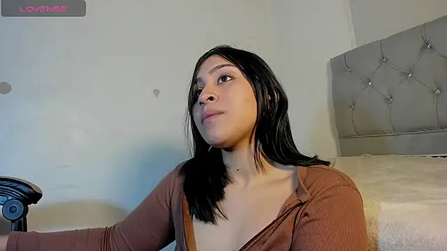 Angelasex18 webcam