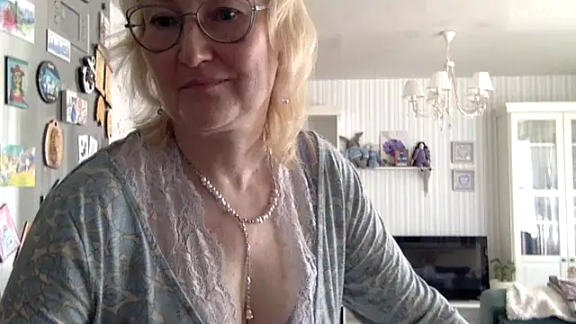 Zeyona live cam on StripChat